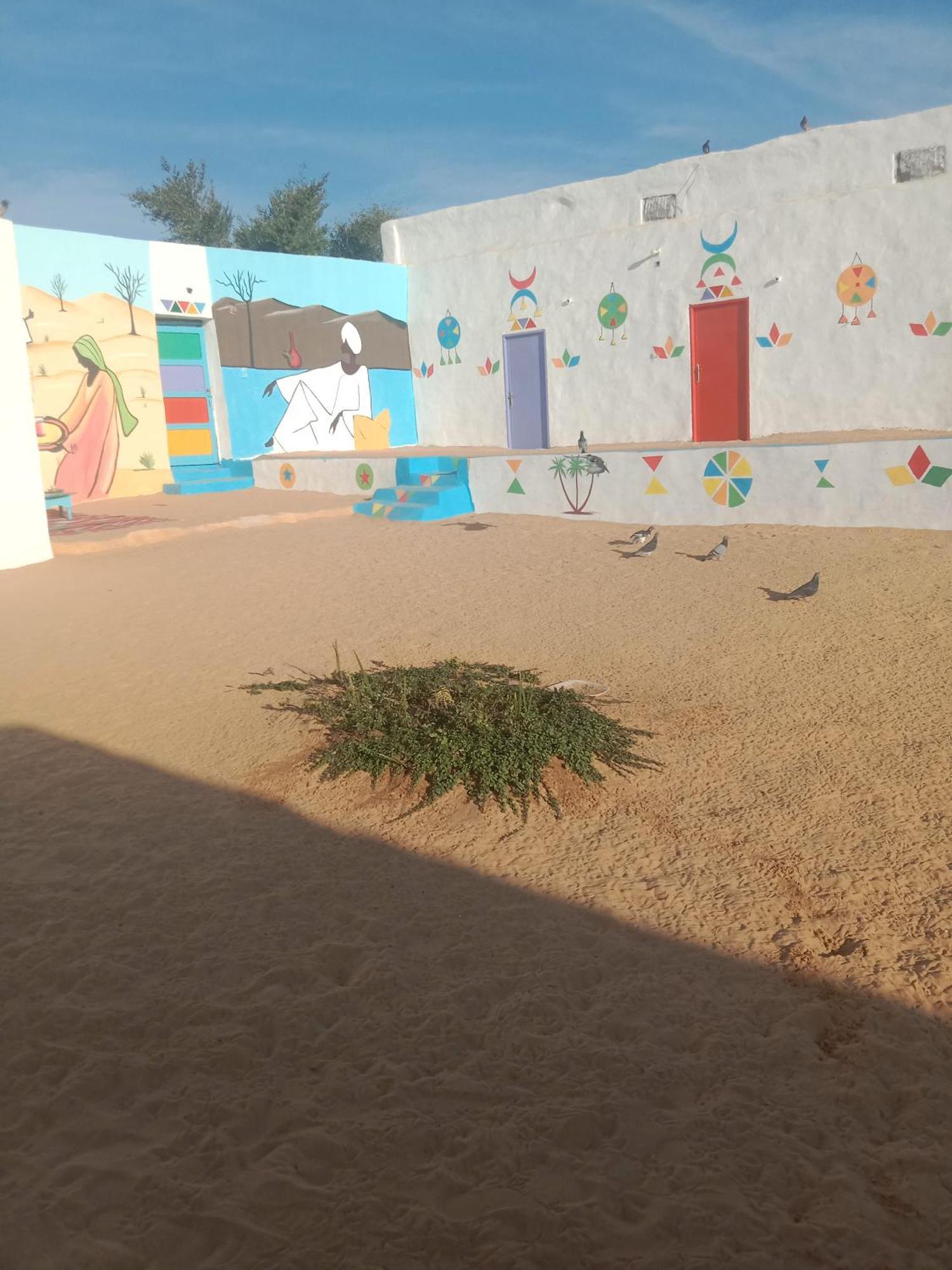 بيت شمس Aswan Bagian luar foto